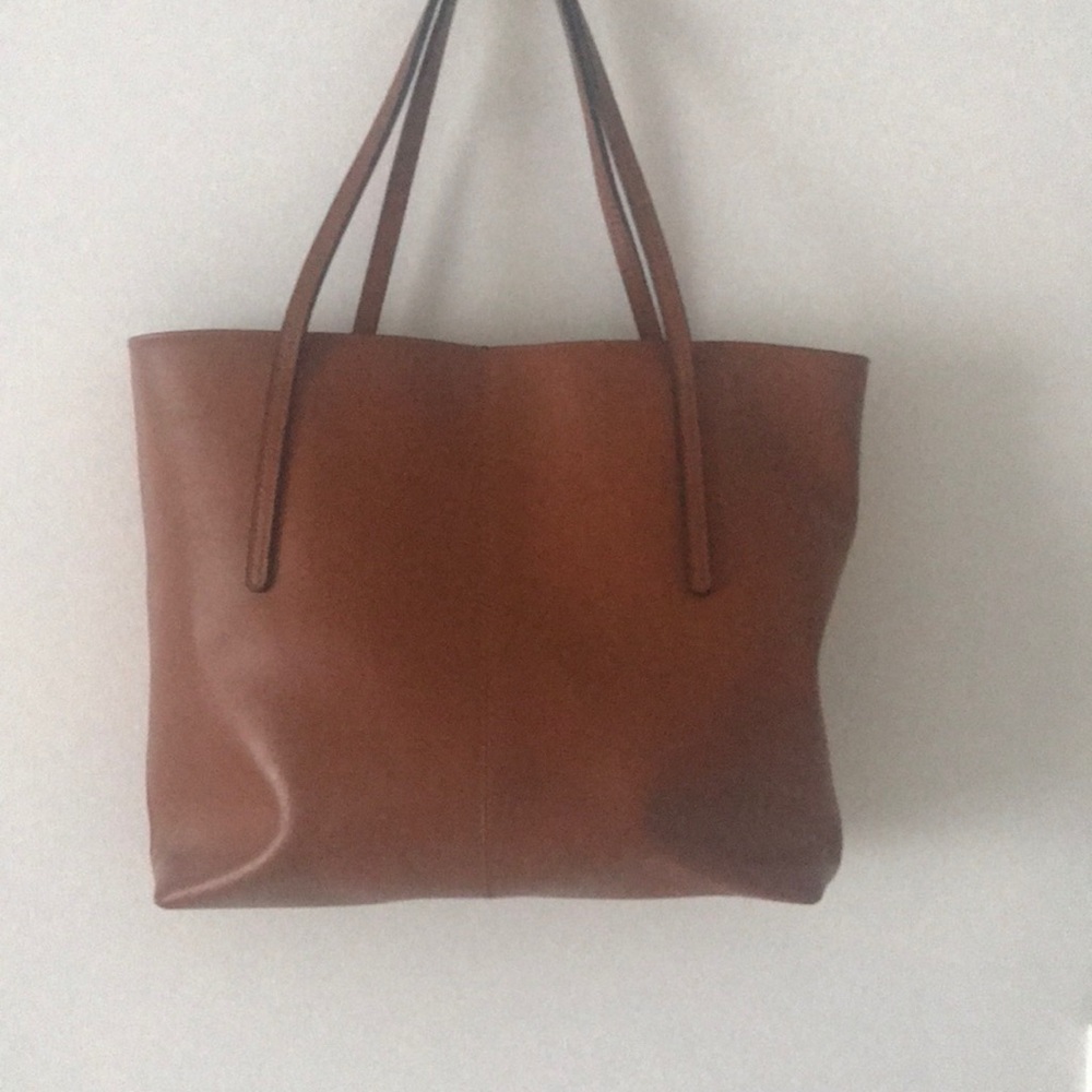 Leather tote